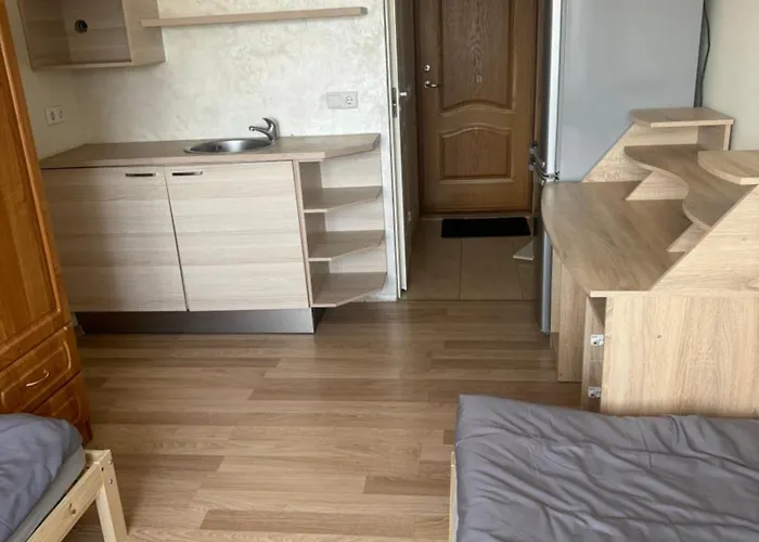 Vandrarhem Alajaama 8-6 *